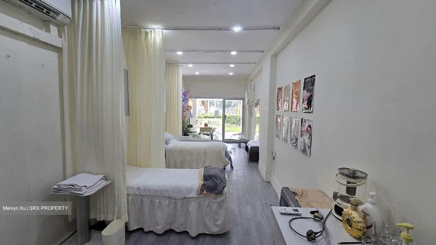 Toa Payoh Vista (D12), Shop House #614484321